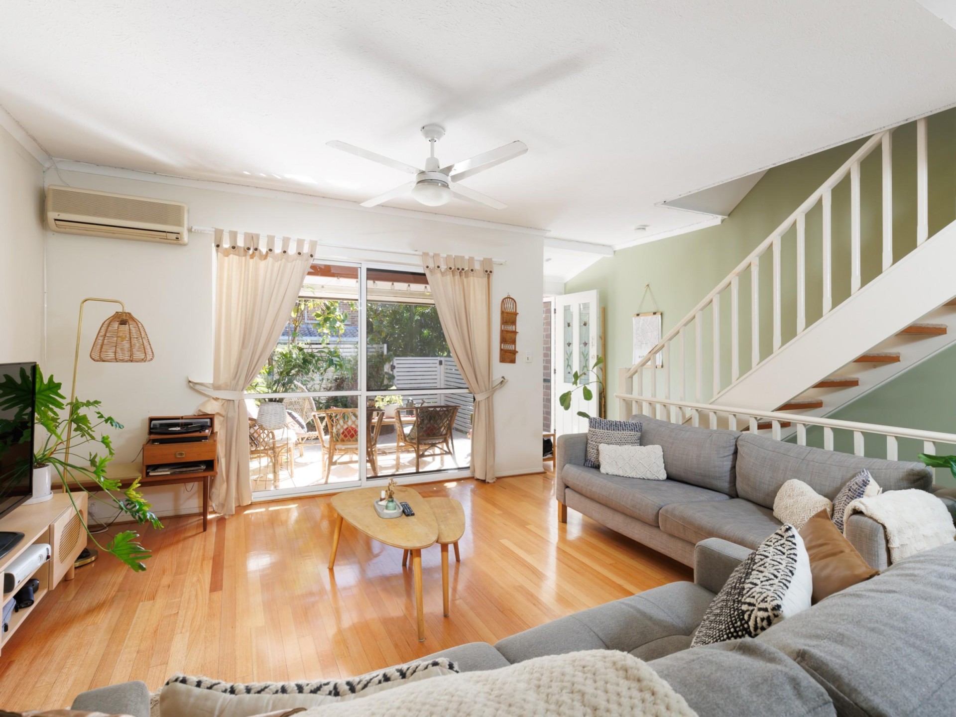 Courtyard Townhouse Oasis Lifestyle Location